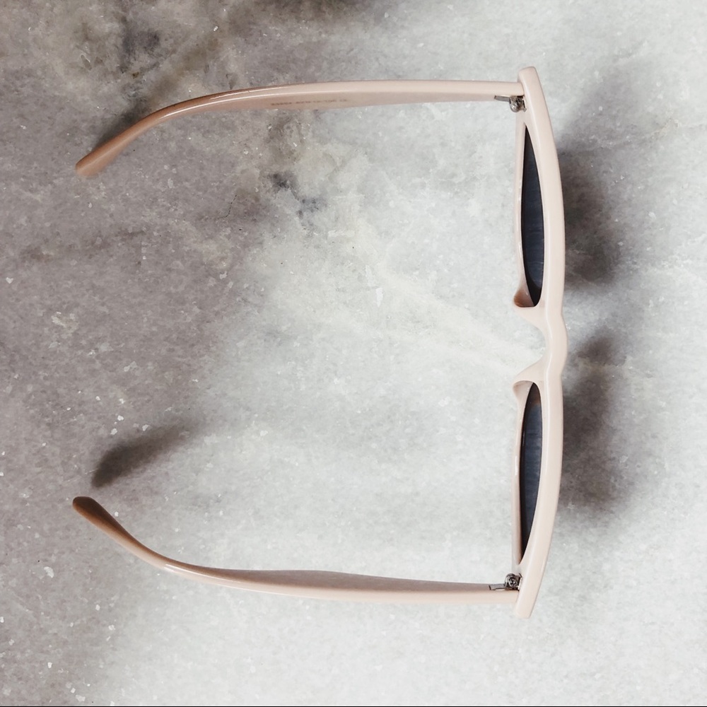 🆕Solstice Nude & Silver Mirror Cat Eye Sunnies - Picture 4 of 7